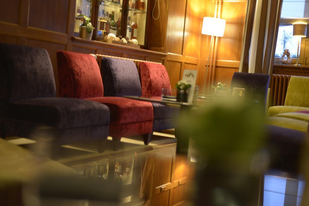 Logis Hotel Restaurant Au Boeuf Rouge Niederschaeffolsheim Buitenkant foto