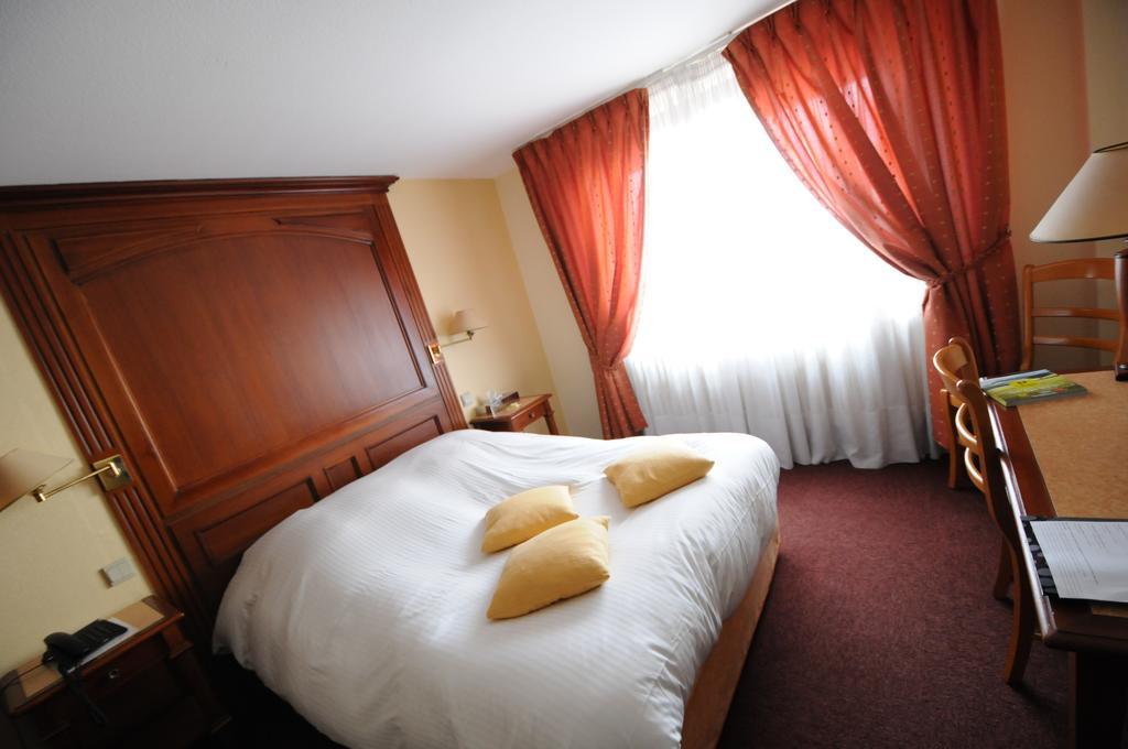 Logis Hotel Restaurant Au Boeuf Rouge Niederschaeffolsheim Buitenkant foto
